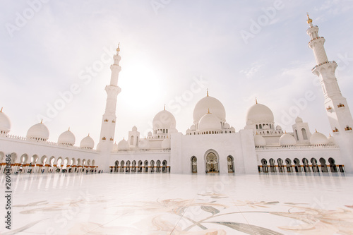 Famous Sheikh Zayed mosque in United Arab Emirates (Abu-Dhabi, UAE)