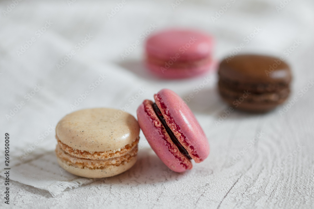 Macarons colorés Macarons colorés