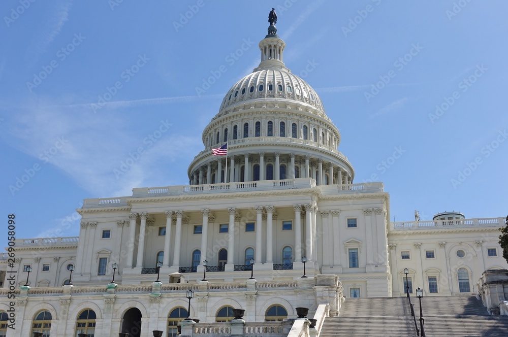 Fototapeta premium WASHINGTON, DC -6 APRIL 2019- View of the United States Capitol building, home of the United States Congress and seat of the legislative branch of the U.S. federal government.