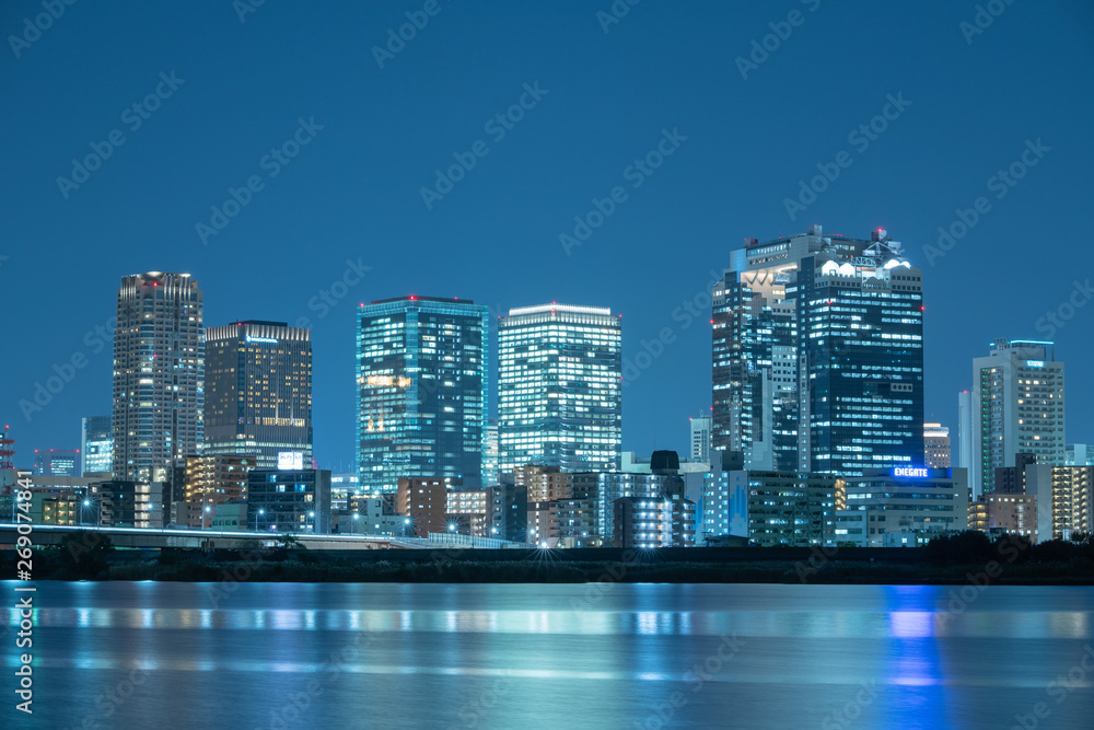 Fototapeta premium Wgląd nocy budynków Umeda