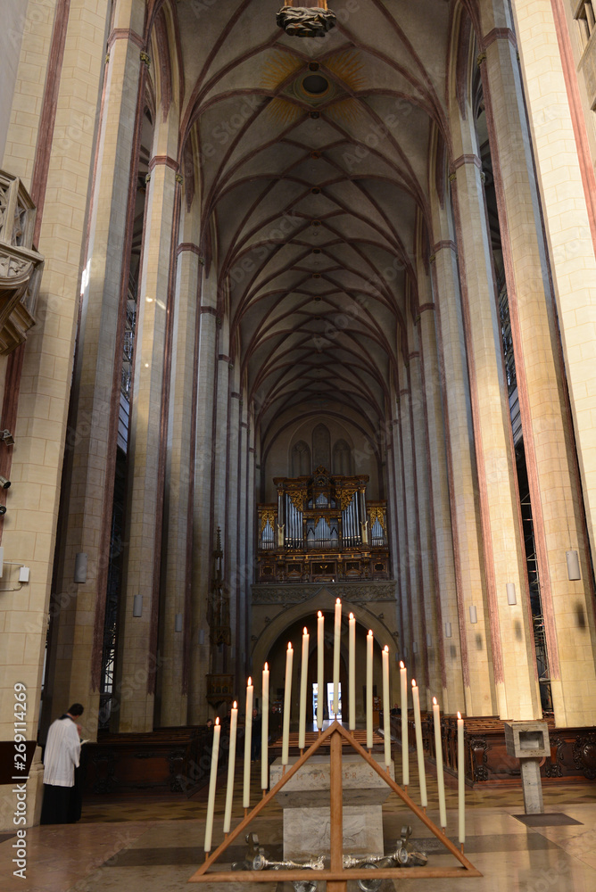 Innenansicht Martinskirche (Landshut)