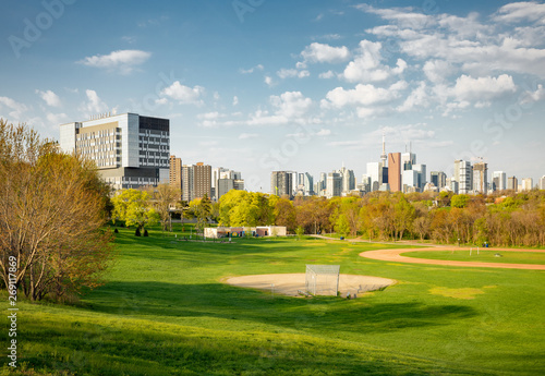 Canvas Print Early morning Toronto city center skyline view from Riverdale Park East