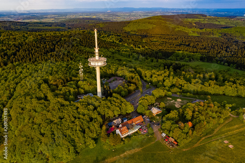 Hoherodskopf im Vogelsberg in Hessen aus der Luft