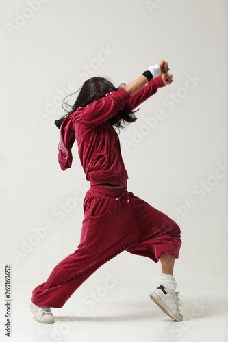 the modern woman hip-hop dancer  photo