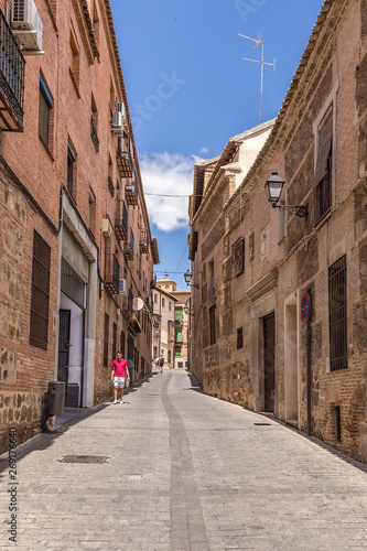 Fototapeta Naklejka Na Ścianę i Meble -  Toledo, Spain. Narrow street in the old town