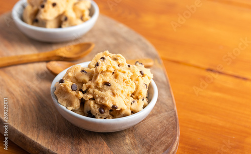 Fotografie a serving of homemade cookie dough top view.