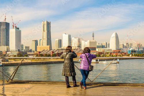 Tourists at Yokohama Bay, Japan © danflcreativo