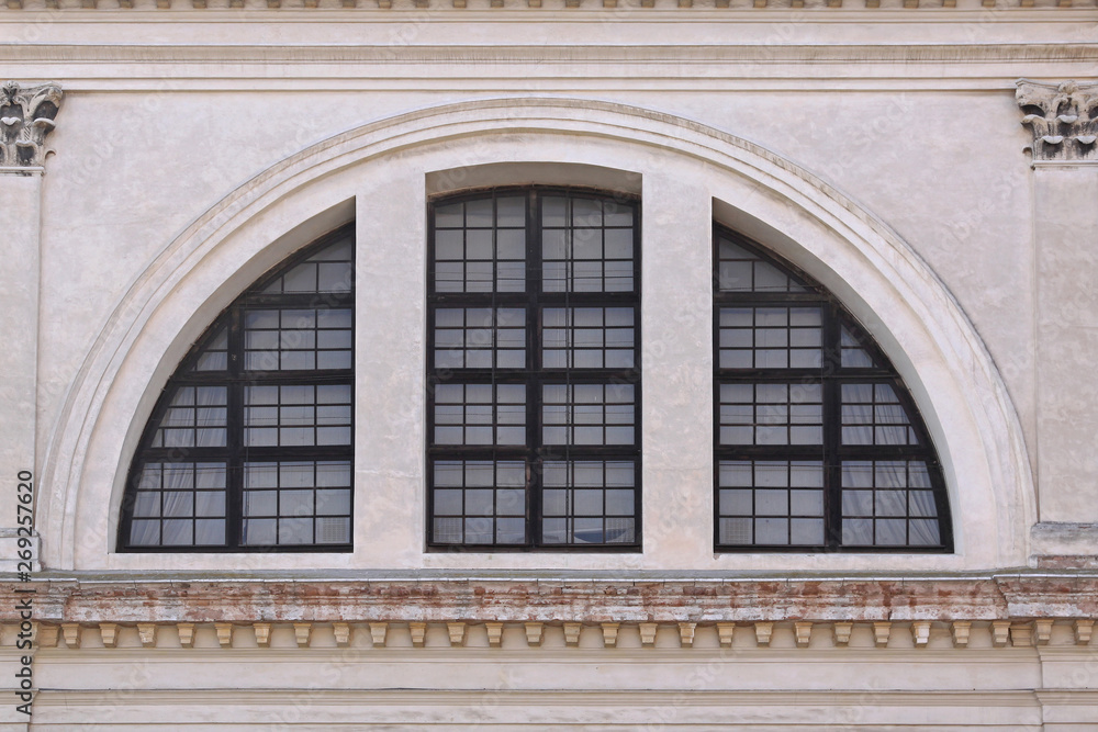 Arch Window Venice
