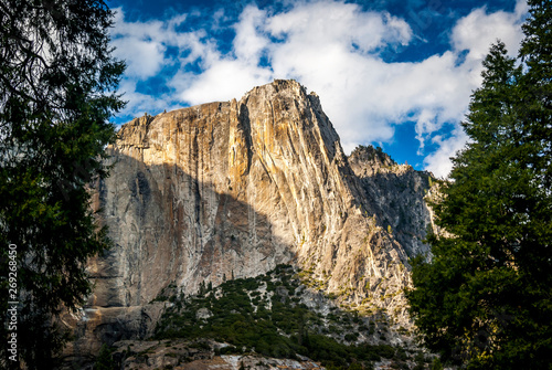 El Capitan, rock in Yosemite National Park  © ANDRES FELIPE