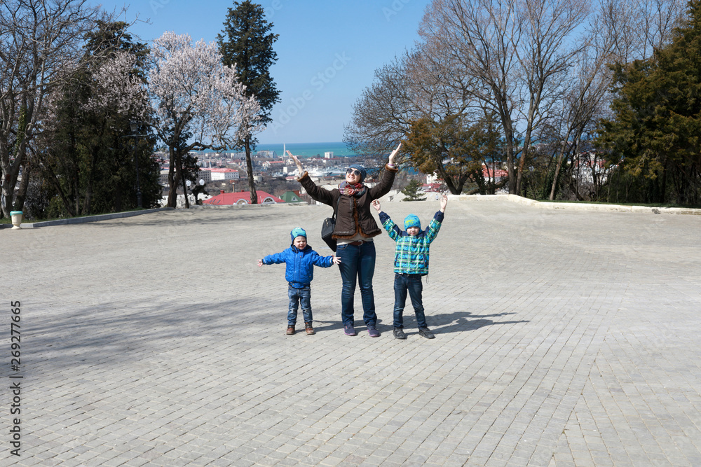 Obraz premium Family on Malakhov Kurgan