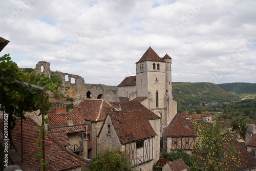 Landscape of saint-cirq-lapopie