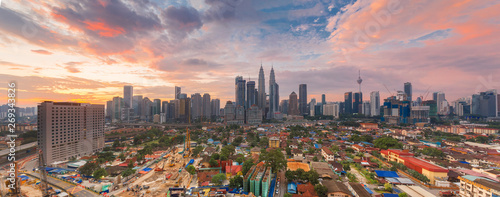 Canvas Print City of Kuala Lumpur, Malaysia with ariel view at sunrise