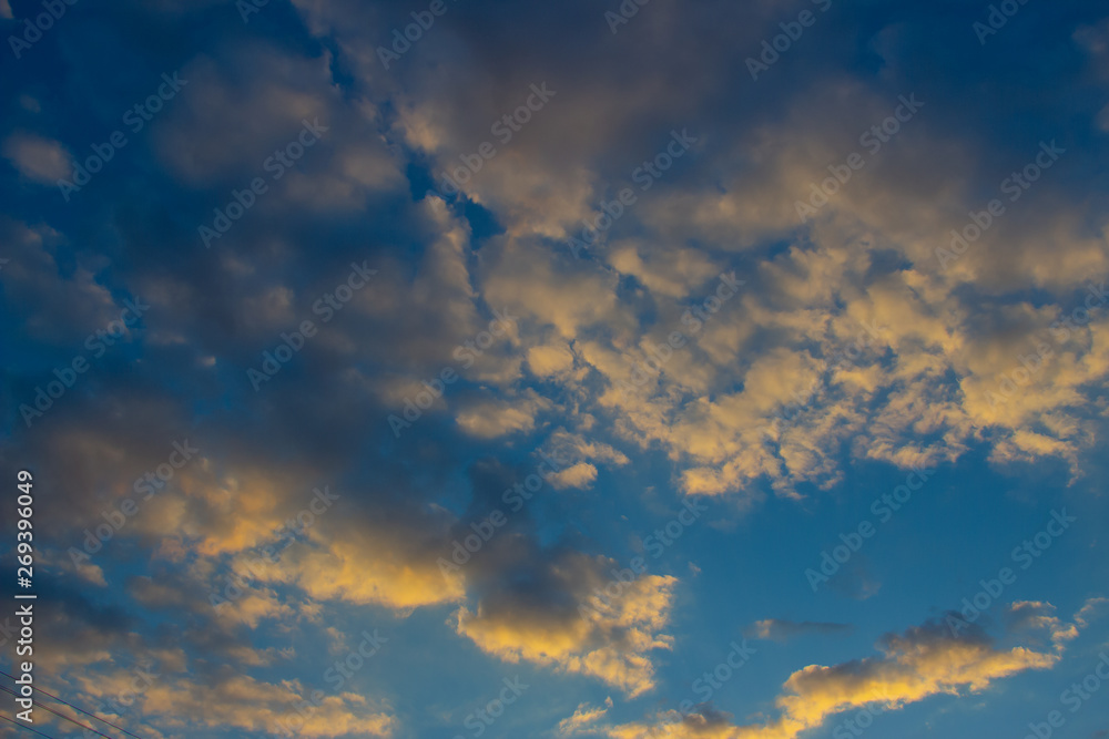 Obraz premium A flock of little clouds, Beautiful photo of clouds in the blue sky