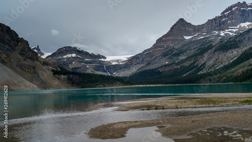 Photography Lake in front of mountains, Bow Lake, Improvement District 9, Banff National Par