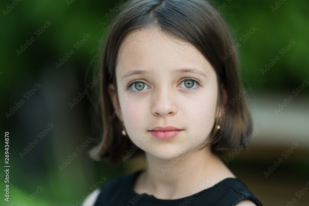Fototapeta premium 9 years old girl outdoor portrait