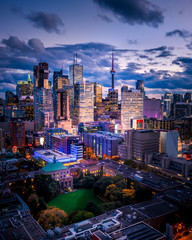 Crédence de cuisine Toronto Skyline épique de la métropole canadienne  © Tyler