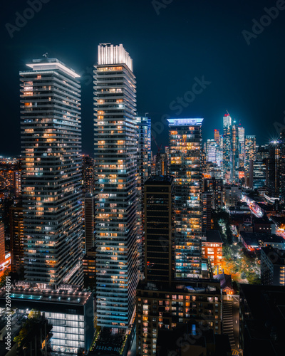 Epicka panoramę miasta Toronto w Kanadzie