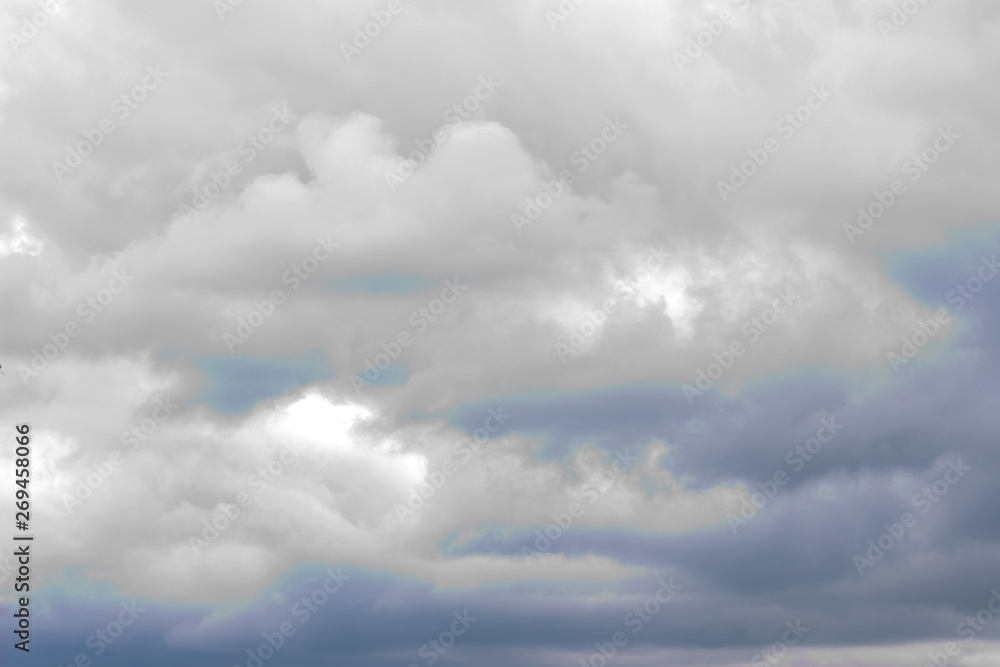 Obraz premium summer sky covered with dark thunder clouds