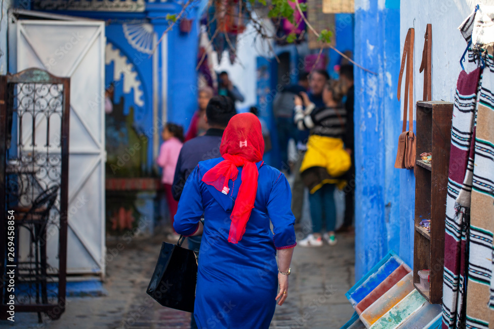 Estampa costumbrista en Chauen, Marruecos