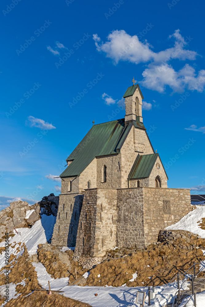 Kleine Kapelle auf dem Gipfel des Wendelstein