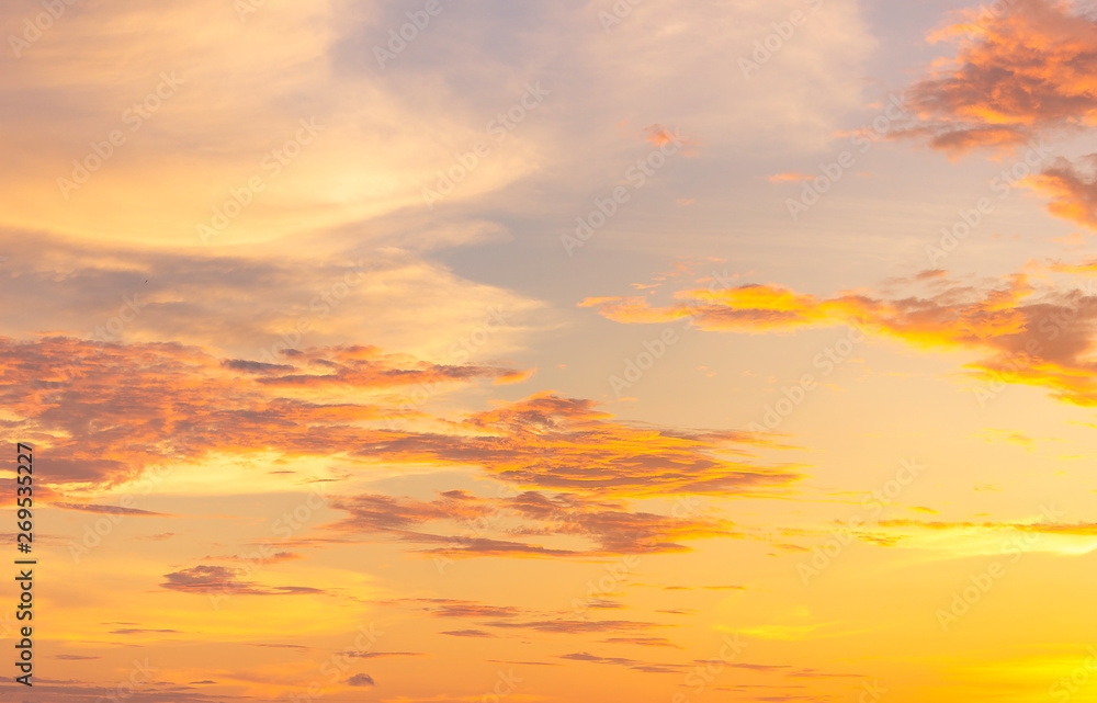 Fototapeta premium cloud and sunset summer nature background