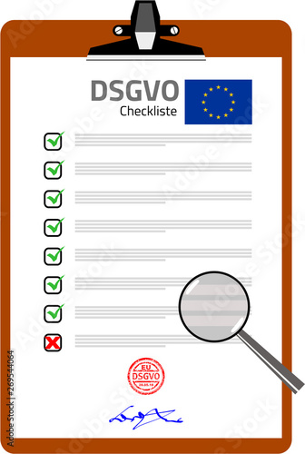DSGVO - Datenschutzgrundverordnung Checkliste auf Klemmbrett