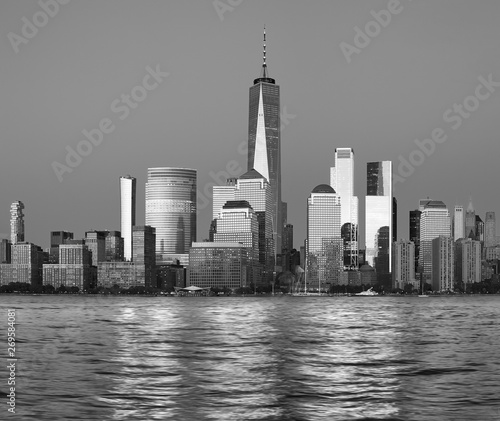 New York City black and white panorama at dusk, USA © MaciejBledowski