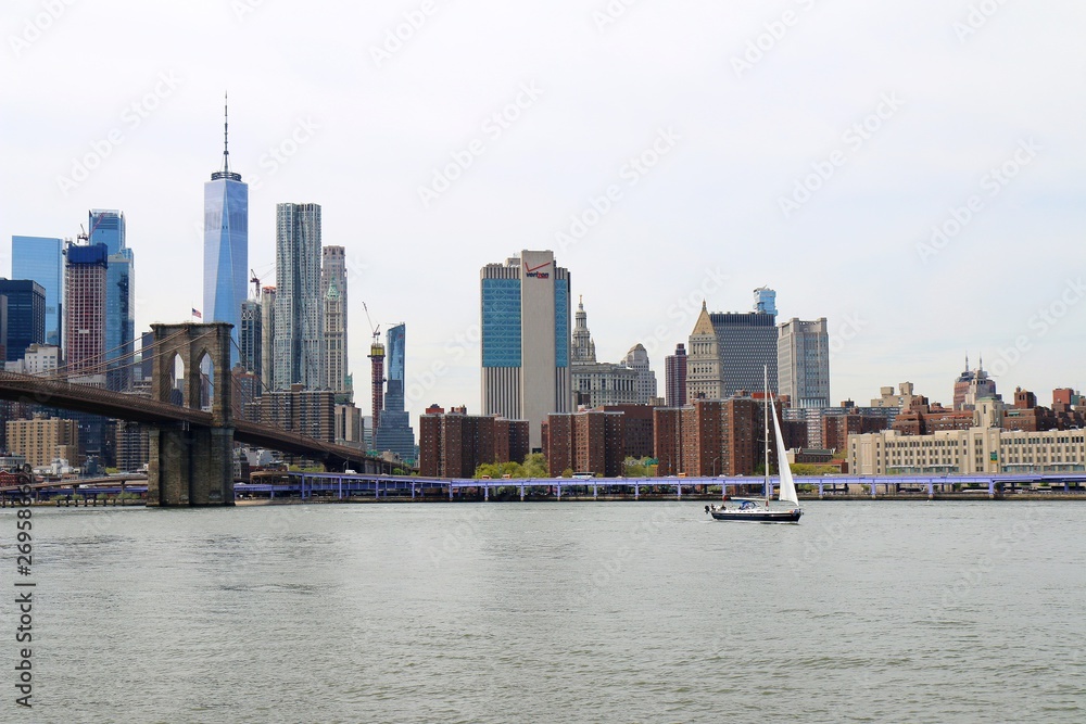 Fototapeta premium nowy jork, nyc, manhattan, centrum miasta, most, panorama, miasto, panorama, budynki, architektura, woda, budynek, wieżowiec, rzeka, pejzaż miejski, miejski,