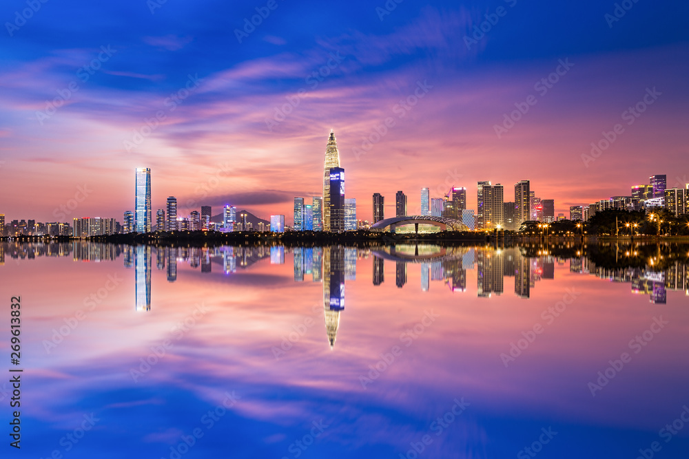Fototapeta premium Shenzhen Bay Park, China, Guangdong Province, China skyline night view