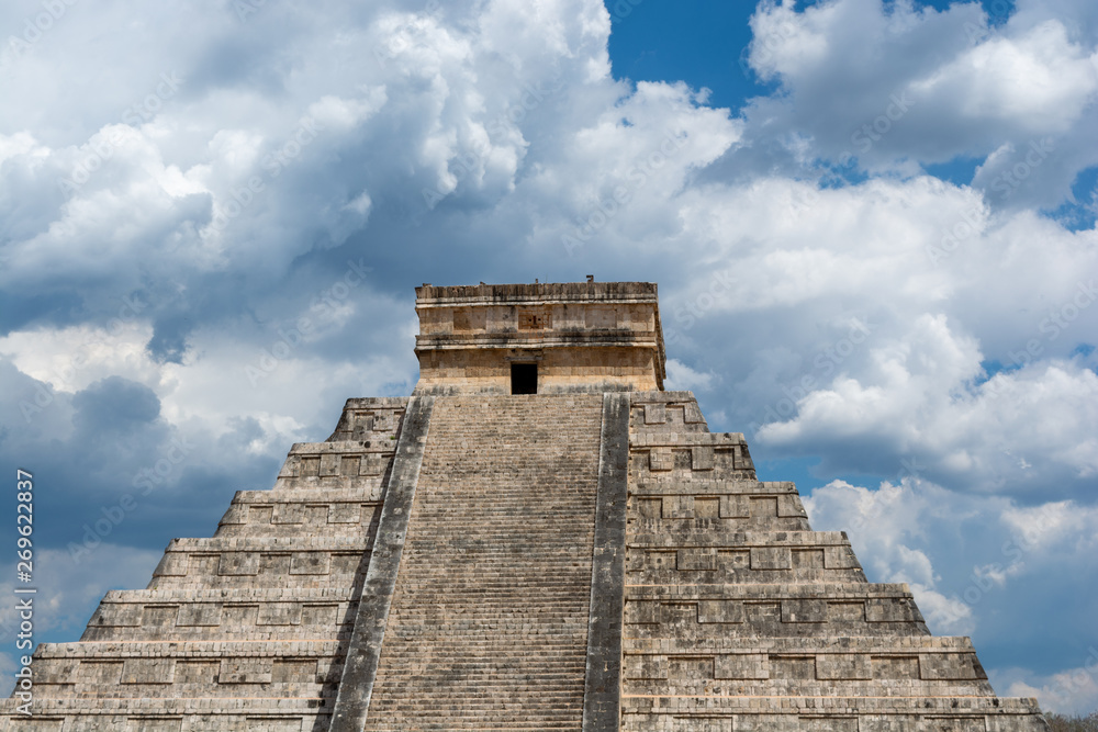Mayan pyramid of Kukulcan in Chichen Itza, Mexico