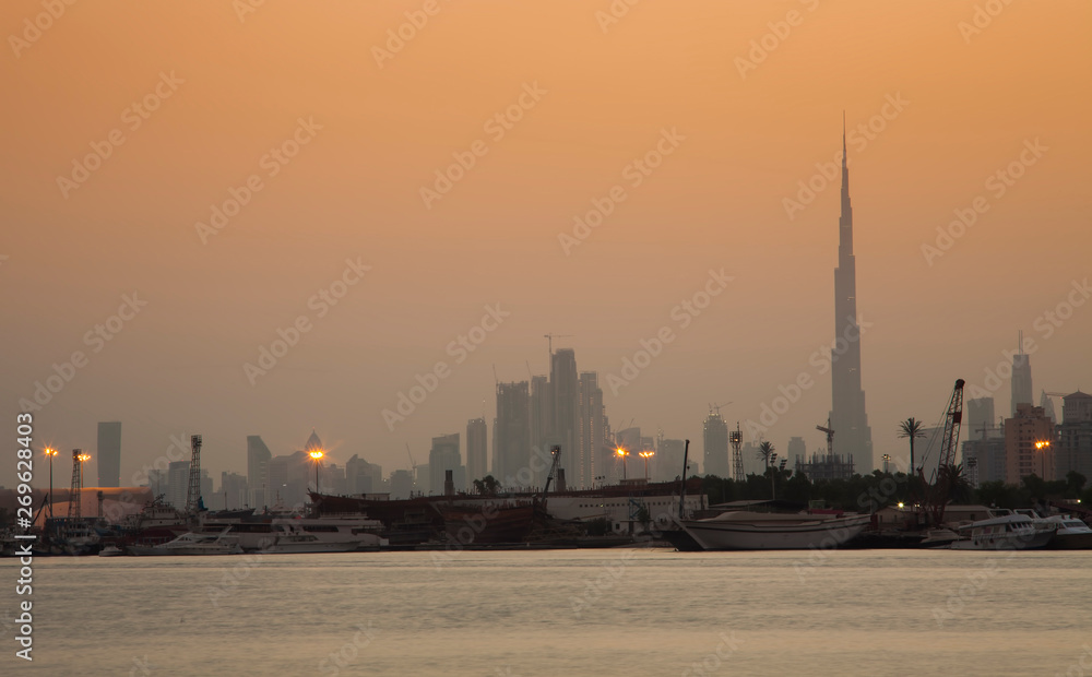 Fototapeta premium sunset in Dubai city view, United Arab Emirates