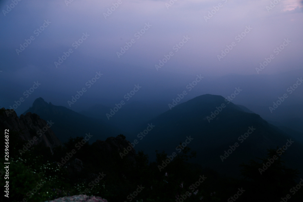 Wuling Mountain in Northeast Beijing Wuling Mountain in Northeast Beijing
