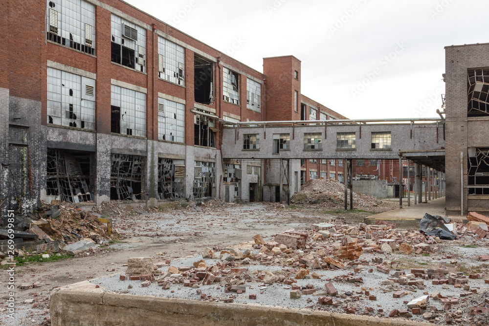 Ταπετσαρία Leftover remnants of an abandoned red brick factory left to rot