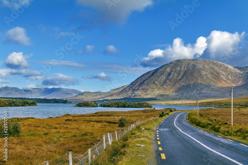 Obraz na plátně Landscape with Inagh lake, Ireland
