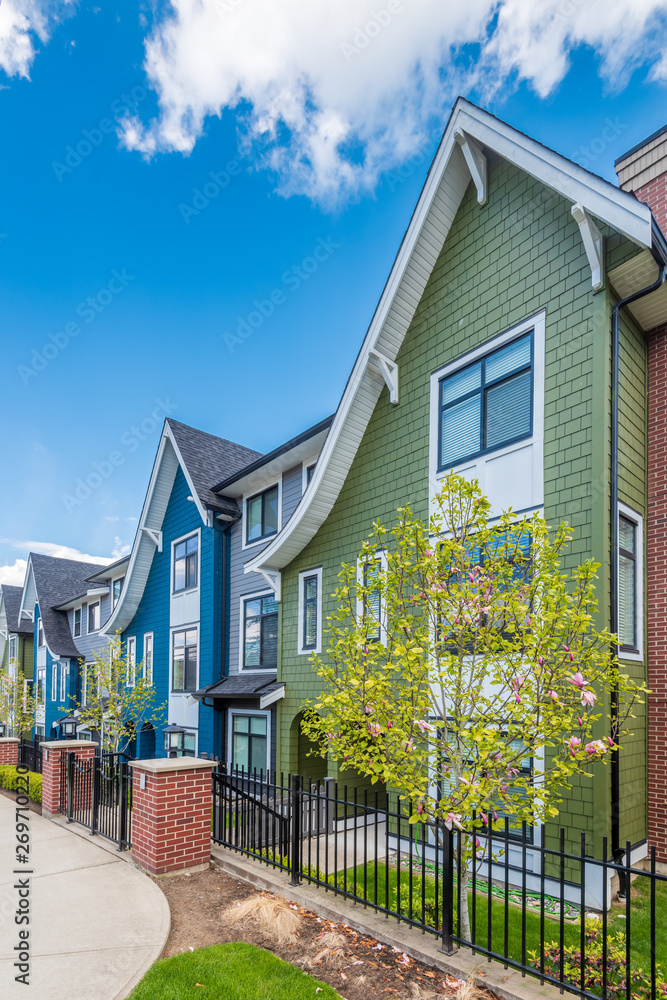 Φωτογραφία Fgrament of beautiful exterior of newly built luxury home