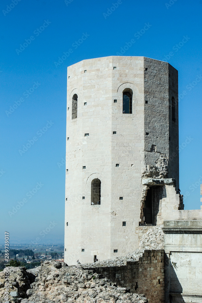 spello octagonal tower