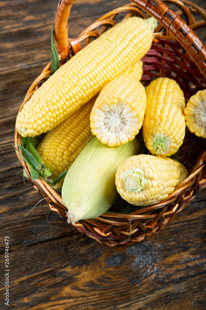sweet corn in the basket