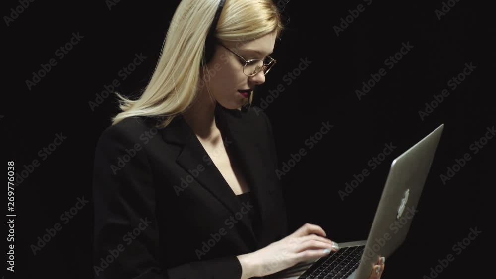 New message. Joyful energetic woman looking down while holding computer. What is a chatbot. Talk to me. Free chatbot platform. Intelligent online Bot. New message. Joyful energetic woman looking down while holding computer. What is a chatbot. Talk to me. Free chatbot platform. Intelligent online Bot.