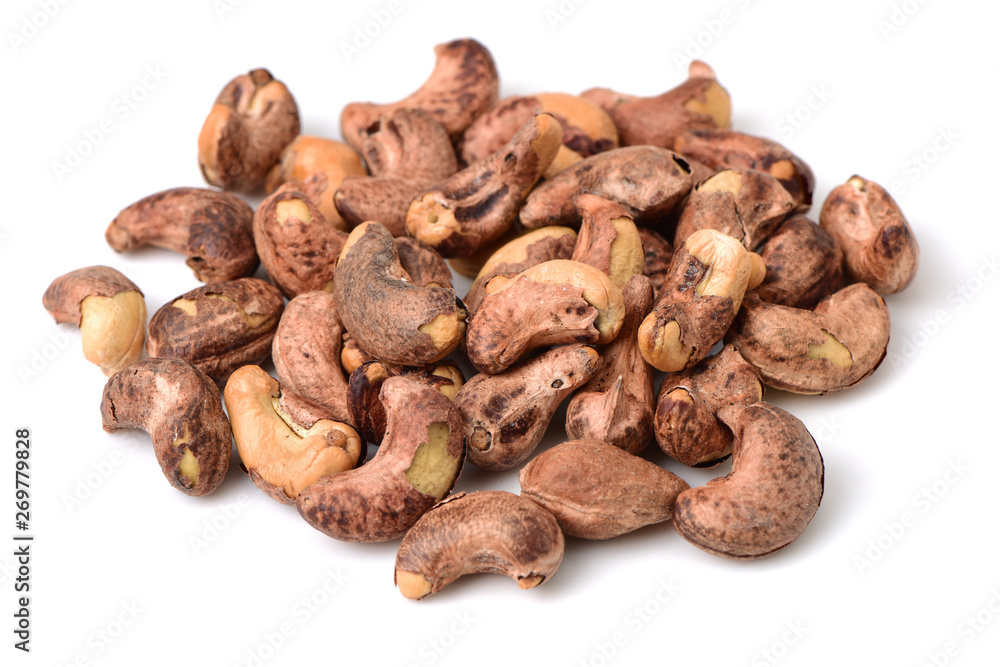 Obraz premium cashew nuts on white background 
