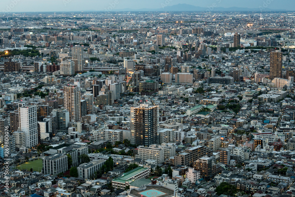東京の都市風景　池袋から見るビル群２