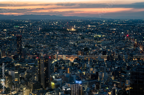東京の都市風景 池袋から見る夕方の空３