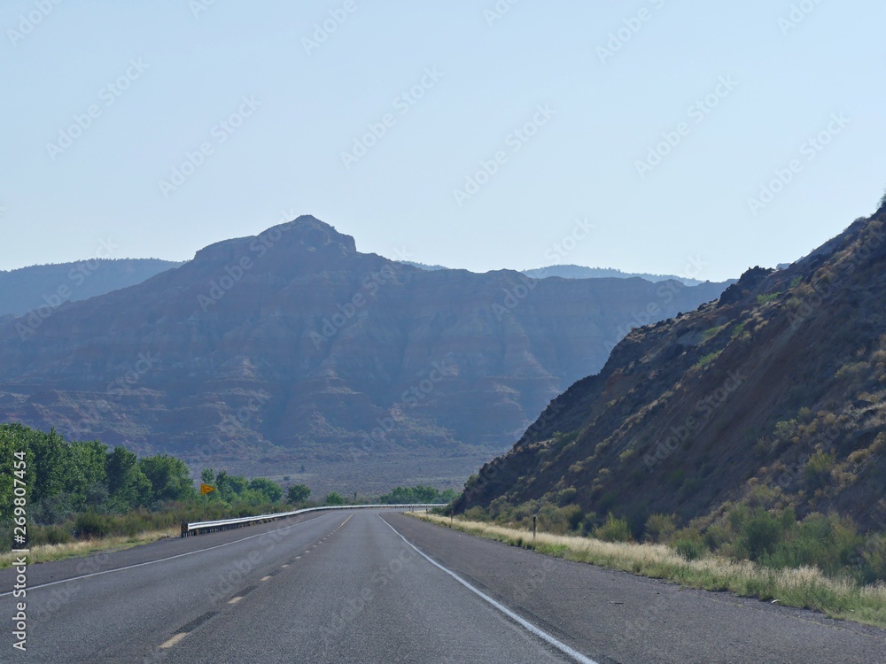 Naklejka premium Scenic drive to Zion National Park late in the afternoon in Utah. 