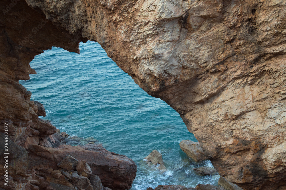 Obraz premium rock in the sea