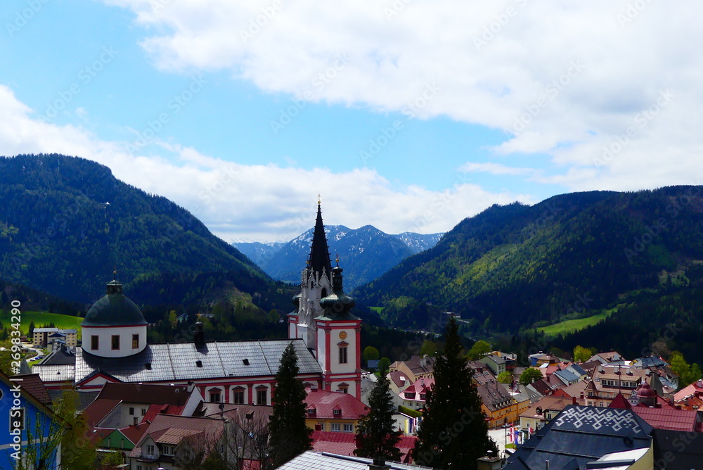 Kirche in den Alpen