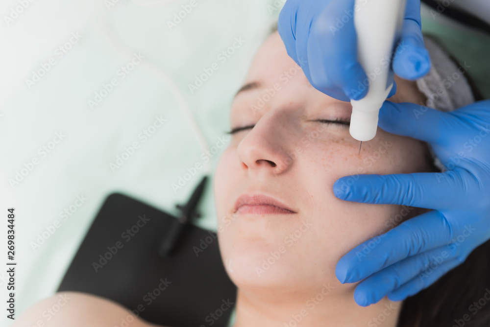 Fototapeta premium Plexr method for hooded eyes