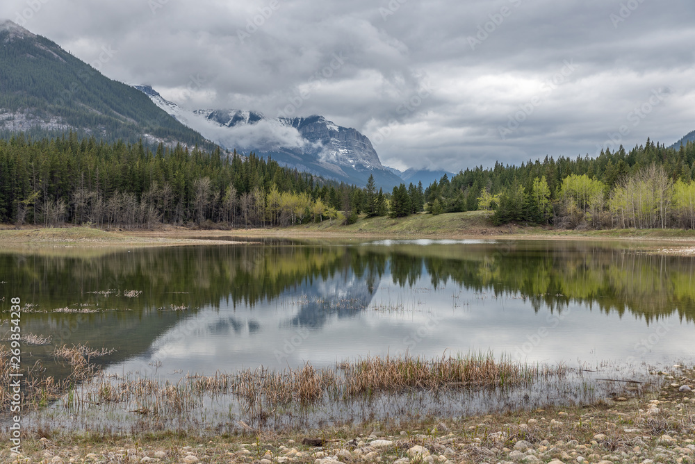 Middle Lake at Bow Valley Provincial Park