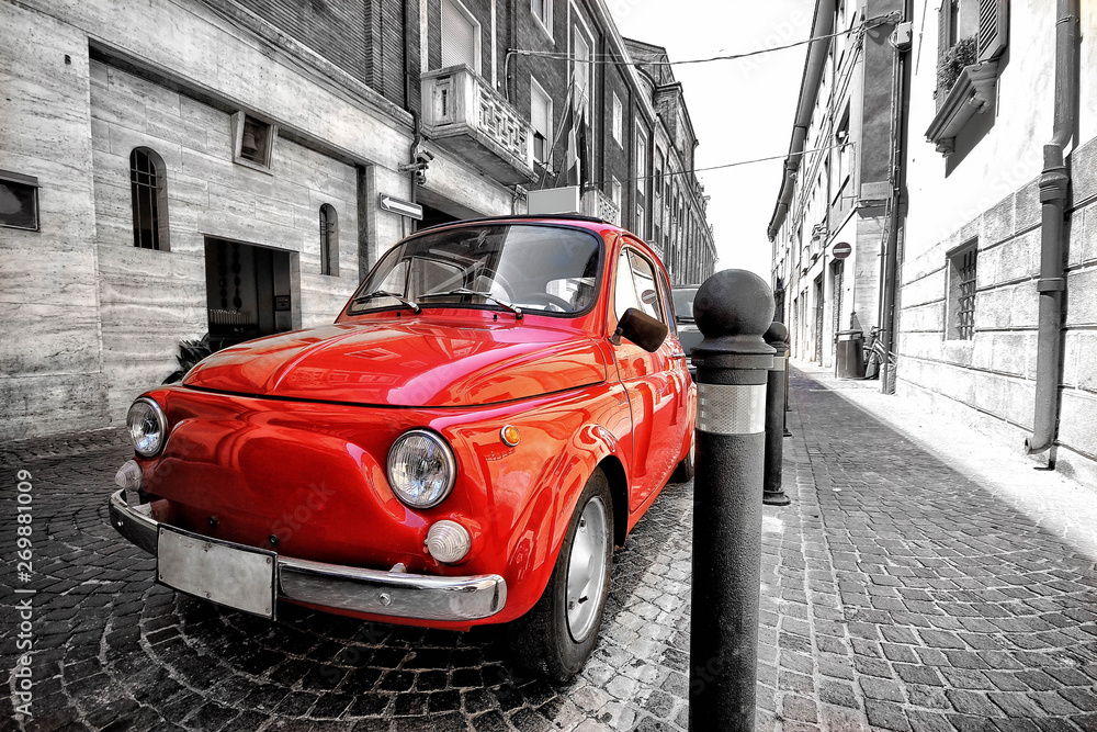 Pink Fiat 500 Vintag italienisches Auto Schlüsselanhänger