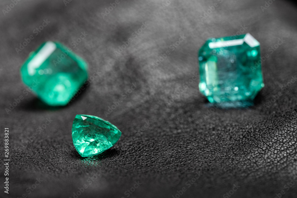 Natural Emerald Gemstones Natural Emerald Gemstones