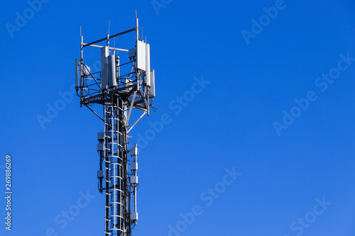 Base station network operator. 5G. 4G, 3G mobile technologies.