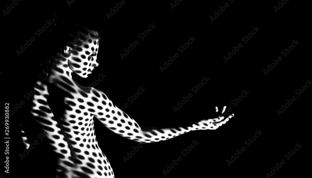 Naked woman with pattern on her nude body